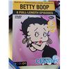 Image 4 : Betty Boop collector's Christmas group. Tin, DVD, talking ornaments.