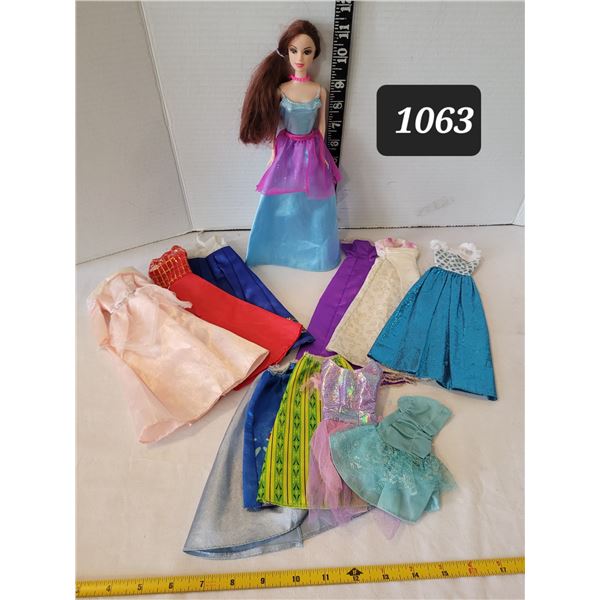 Vtg. Barbie doll gowns & party dresses.
