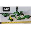 Image 1 : Ertl John Deere, small die-cast, farming equipment.