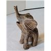 Image 3 : 2 Elephant figures. Small is hand carved.