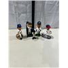 5 baseball bobble heads