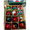 Image 2 : Vintage Christmas decorations