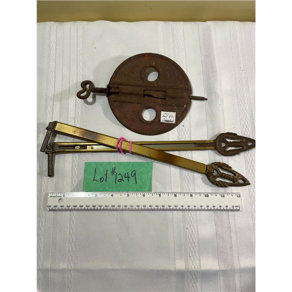 (1) Air Duct flu (1) Pair curtain rod extenders