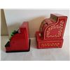 Image 4 : 2 Cash Registers (one works ad one does not)
