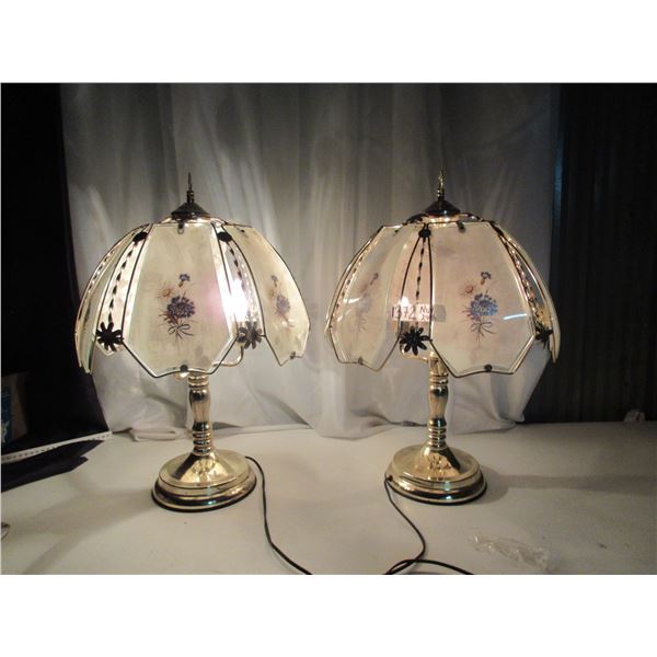 2 Decorative Glass light Lamps (working)