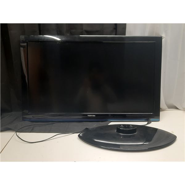 Toshiba 45" TV - Working (Remote is not available)