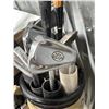 Image 8 : Lot of Golf Clubs and a Bag (Shotmaker, CPGA, Top Shot, Wilson)