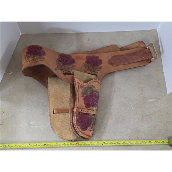 Leather gun holsters