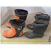 Image 1 : 2 pairs of boots- sizes 10 and 5