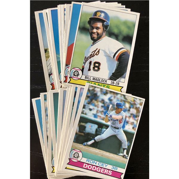 1979 O-PEE-CHEE BASEBALL COLLECTION - 25 CARDS