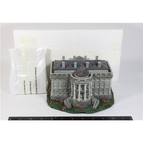 HAWTHORNE VILLAGE THE WHITE HOUSE AUTHENTIC ISSUE
