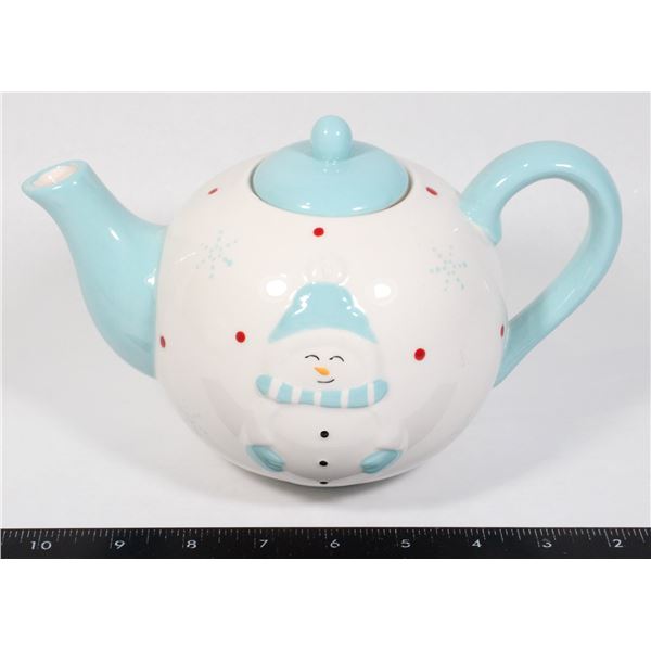 SNOWMAN THEMED TEA POT