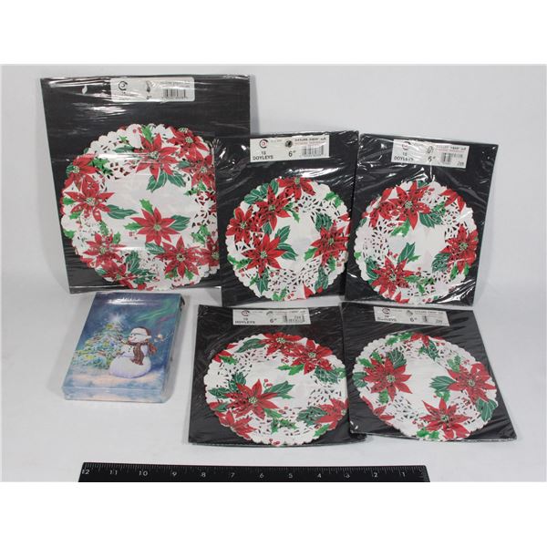 LOT OF 4 CHRISTMAS THEMED DOYLES AND SMALL CANVAS