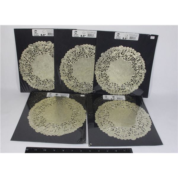 LOT OF 5 CHRISTMAS DOILIES GOLD IN COLOUR
