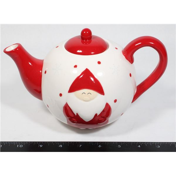 SANTA THEMED TEA POT