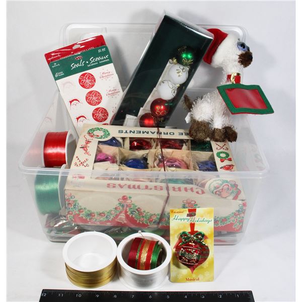 LOT OF MISC. CHRISTMAS ITEMS