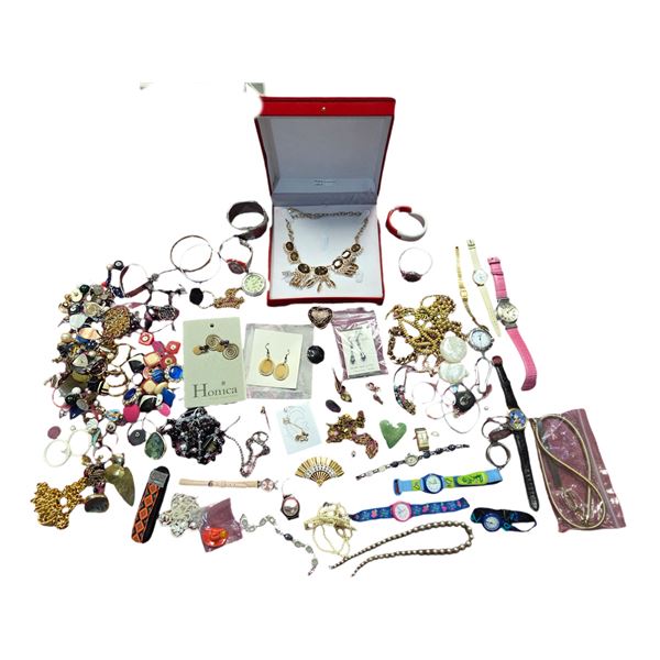 COSTUME JEWELRY LOT