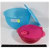 Image 1 : TWO TUPPERWARE CONTAINERS WITH LIDS