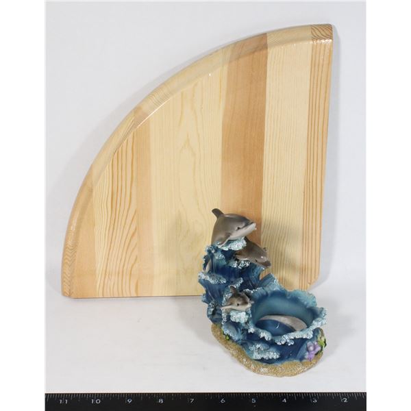 WOOD CORNER SHELF WITH CANDLE HOLDER