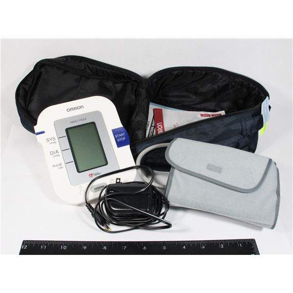 BLOOD PRESSURE MONITOR