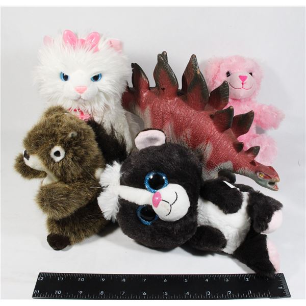 PLUSHIES/DINO - BEAR/WHITE CAT/SQUIRREL/SKUNK