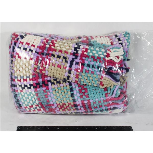 HAND MADE THROW BLANKET