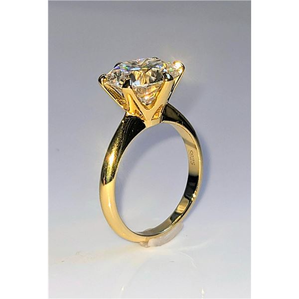 Sparkling 5 Ct White VVS1 Simulated Lab Diamond  Ring