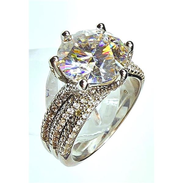 14 K White Gold Plate 5 Ct VVS1 Simulated  Diamond Ring