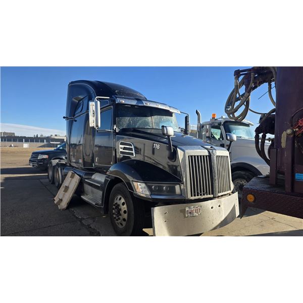 REPO: 2016 WESTERN STAR 5700