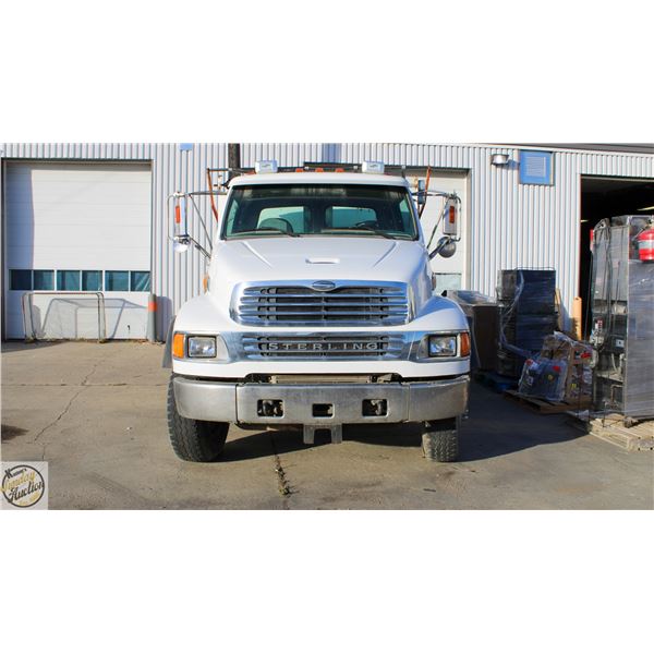 REPO: 2007 STERLING ACCETRA TANDEM AXLE DUMP TRUCK