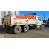 Image 4 : REPO: 2007 STERLING ACCETRA TANDEM AXLE DUMP TRUCK