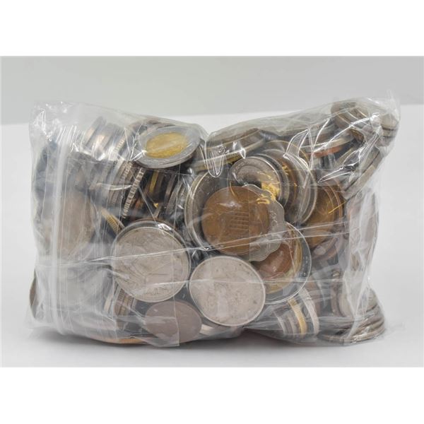 2.5 POUNDS OF VARIOUS OLD WORLD COINS IN BAG