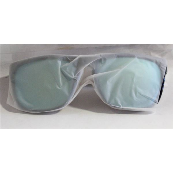 NEW QUICKSILVER SUNGLASSES