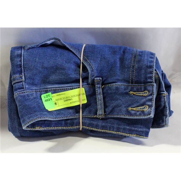WOMENS SIZE 14 BLUE JEANS