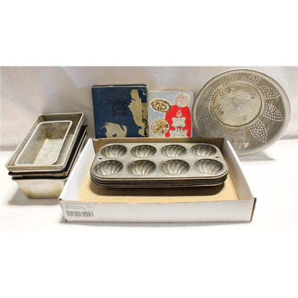 LOT OF VINTAGE KITCHEN ITEMS