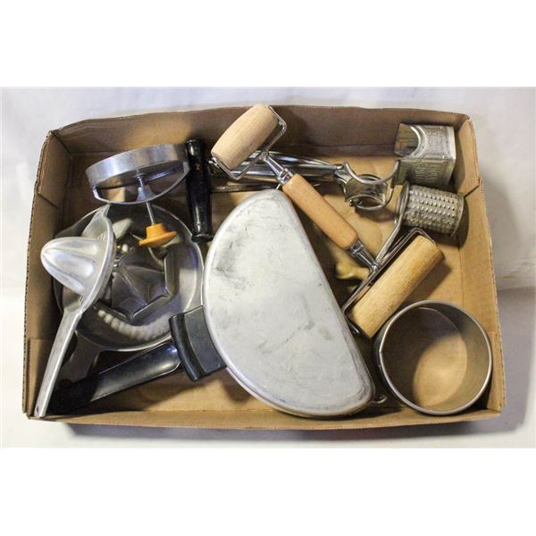 ESTATE LOT OF VARIOUS COOKWARE