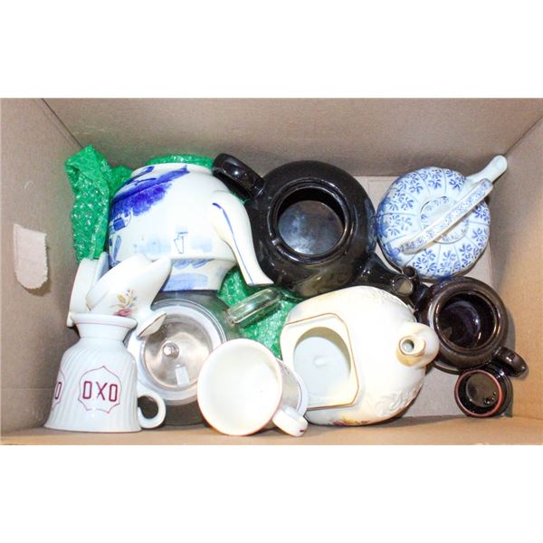 ESTATE LOT OF VARIOUS TEA POTS