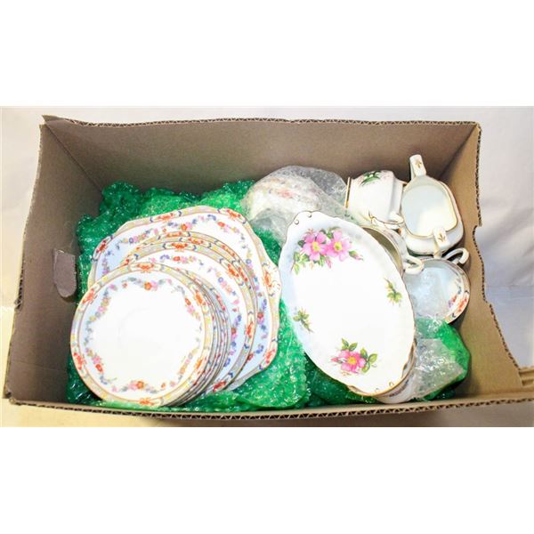 ESTATE LOT OF ENGLAND MADE TEA CUPS AND PLATES