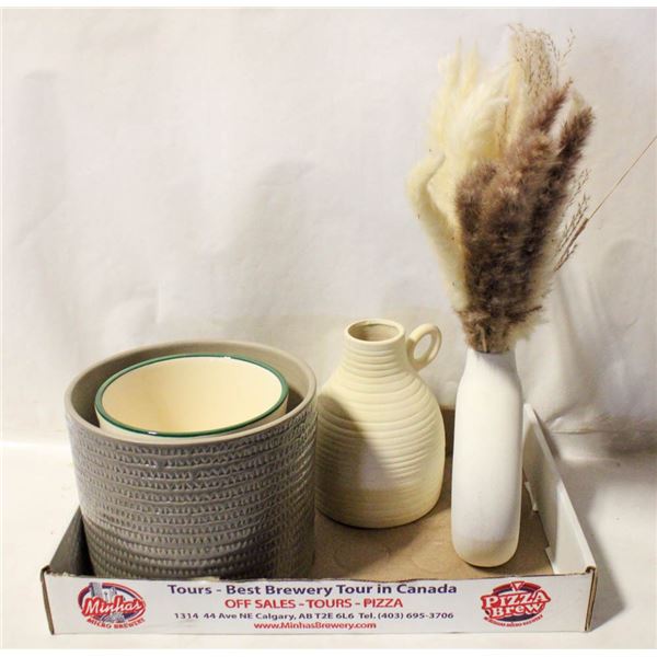 4 POTTERY VASES ASSORTED