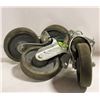 Image 1 : 4 HEAVY DUTY CASTORS