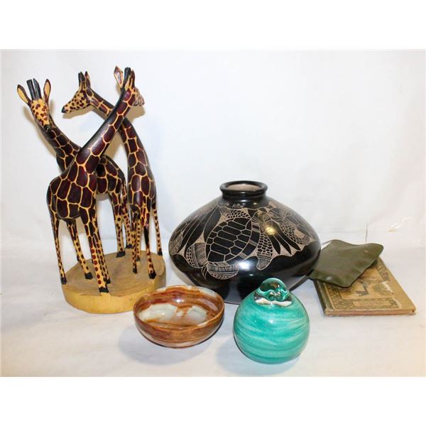 FLAT OF ASSORTED HOME DECOR