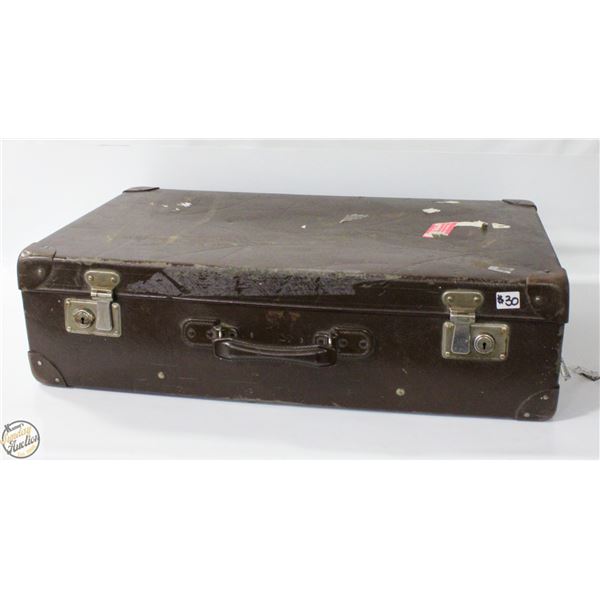 VINTAGE LEATHER SUITCASE