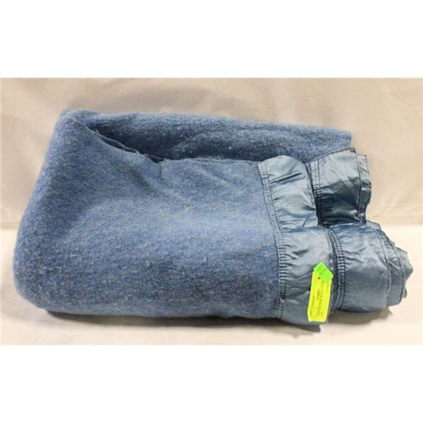 VINTAGE PURE WOOL AYERS FULL SIZE