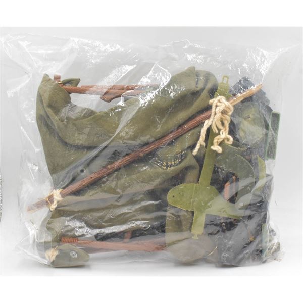 GI JOE 12 INCH ACCESSORIES INCLUDING TENT