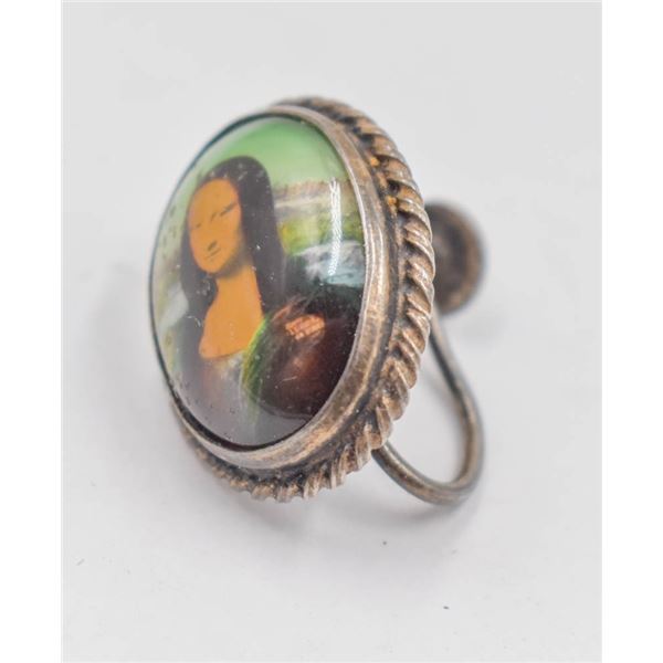 MONA LISA STAMPED SILVER VINTAGE EARRING