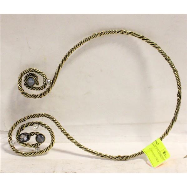 SWIRL COIL PENDANT STATEMENT NECKLACE
