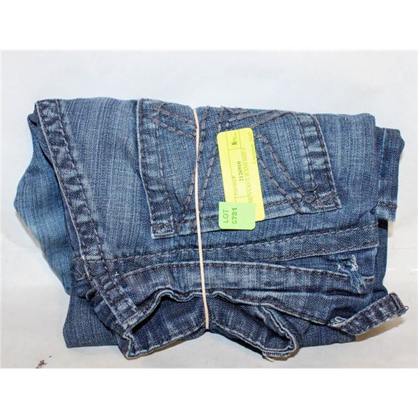 WOMEN'S KUT JEANS SIZE 6