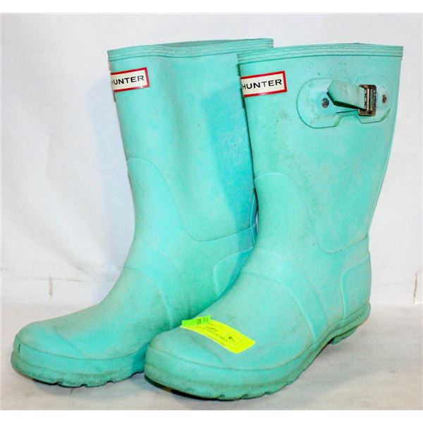 HUNTER SIZE 8 LADIES RUBBER BOOTS
