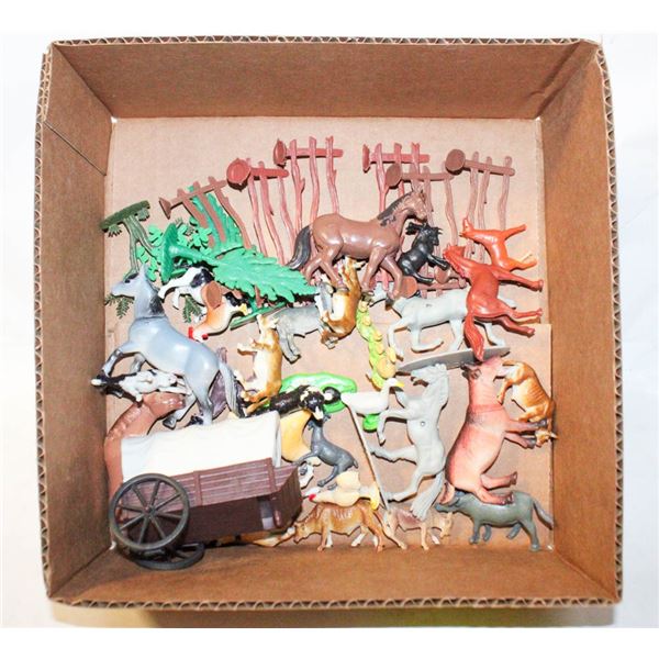 FLAT OF VINTAGE TOYS