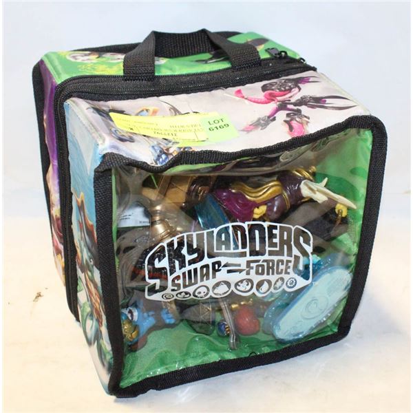 2 SKYLANDER SWAPFORCE & 6 FIGURES WITH